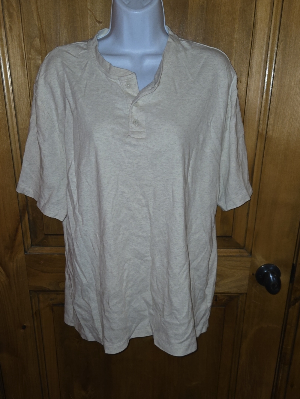 Men's Short-Sleeve Henley Polo in Light Beige